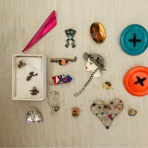 VINTAGE Brooches and Pin Lot